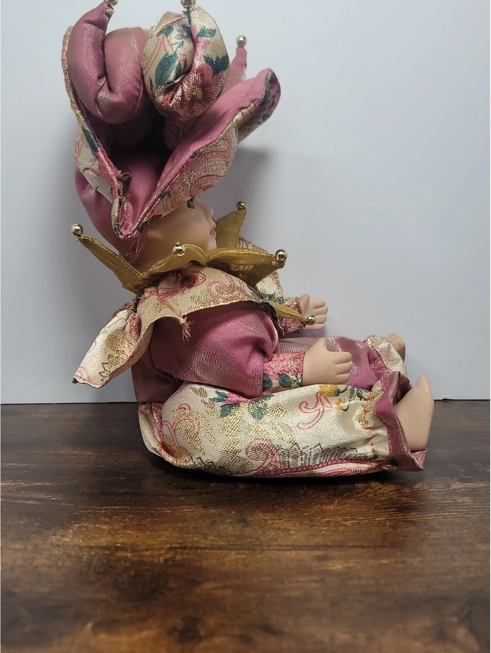 N/A jester porcelain